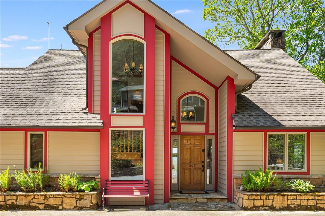 Image number 34 for the current listing