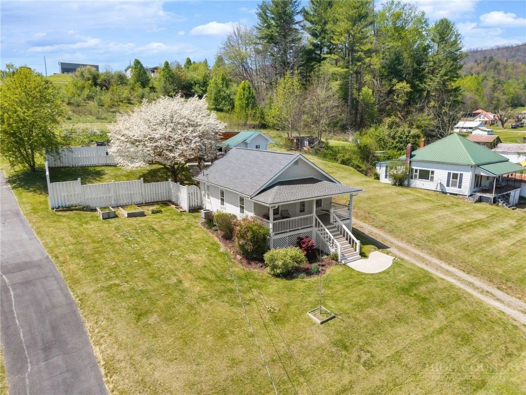 Image number 3 for the current listing
