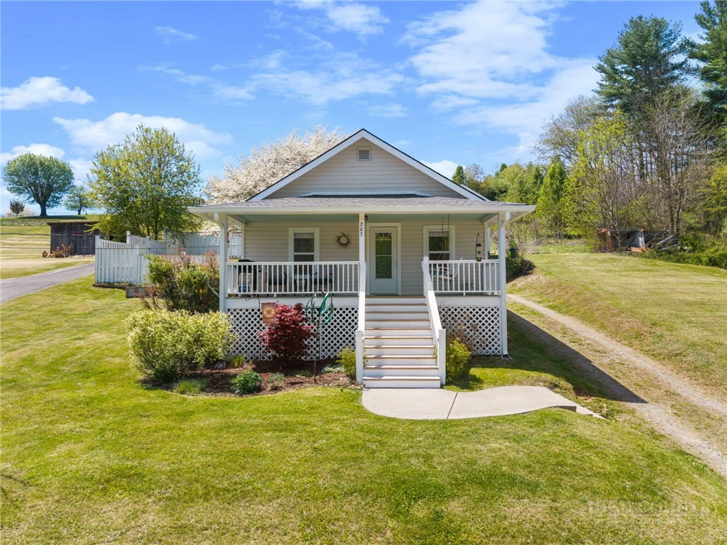 Image number 4 for the current listing