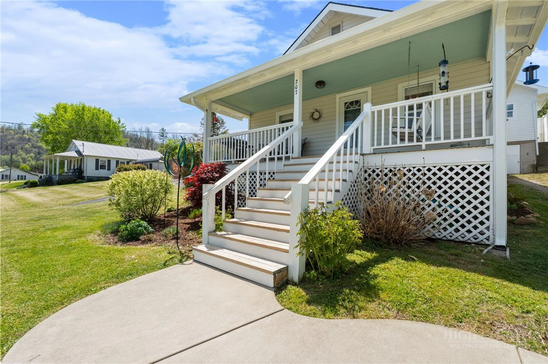 Image number 6 for the current listing