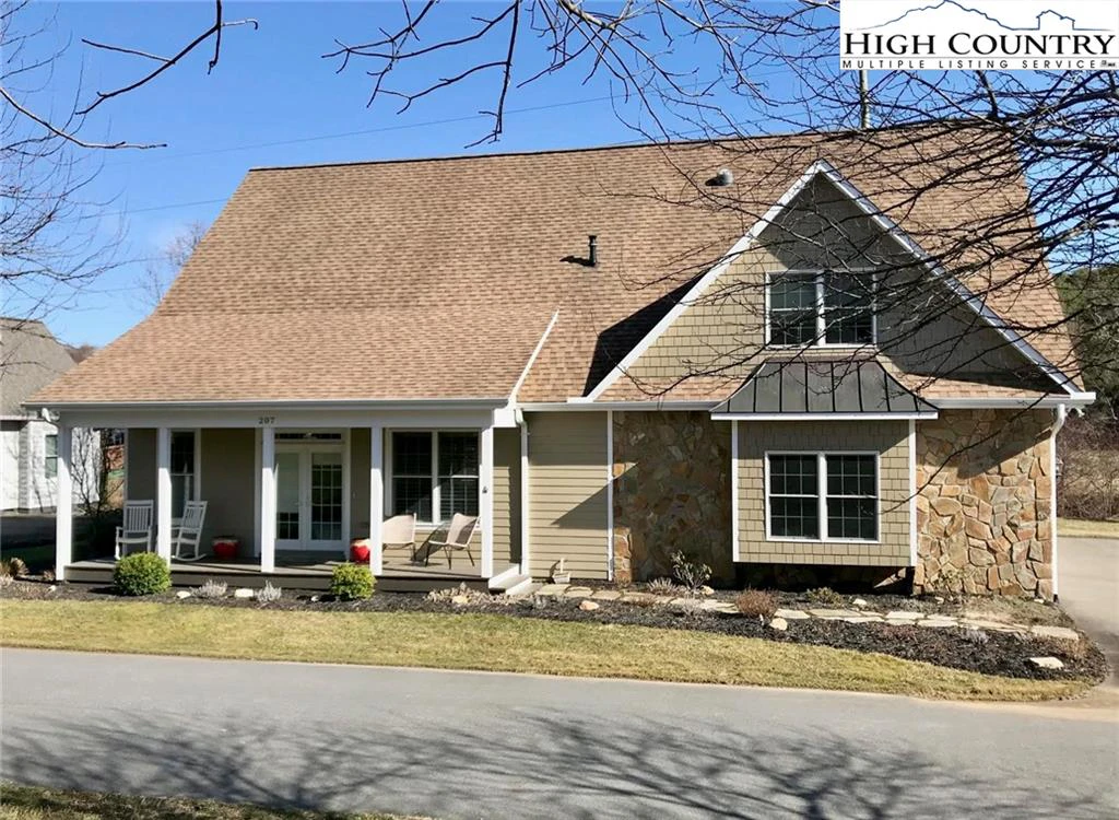 Image number 1 for the current listing