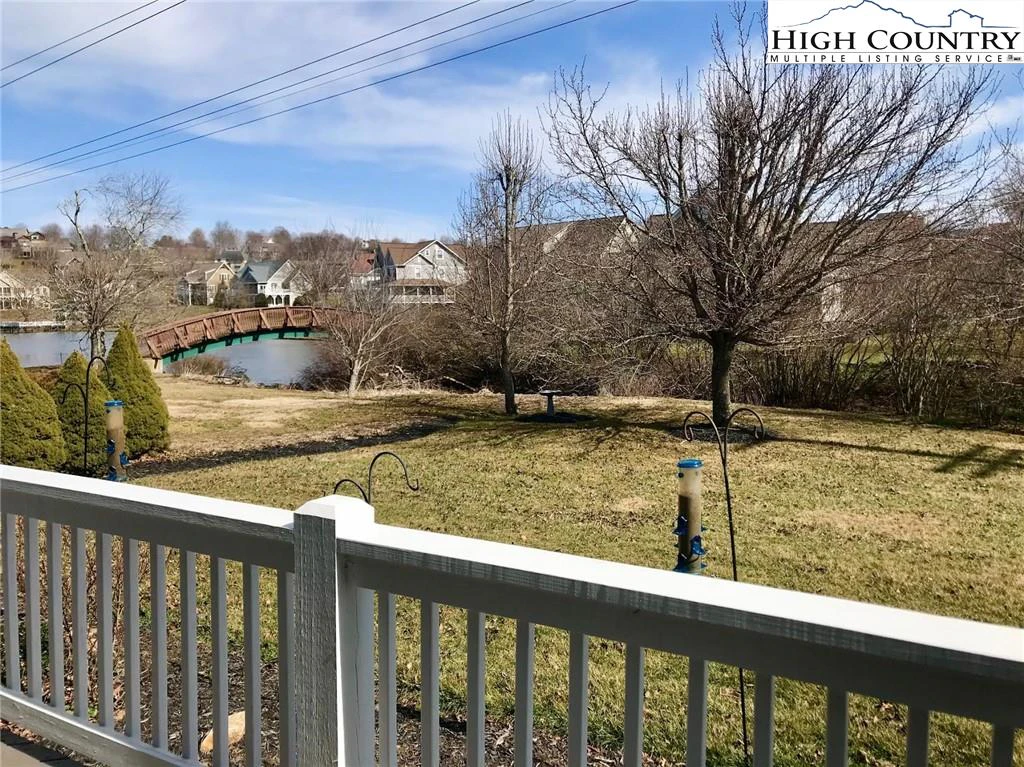 Image number 20 for the current listing