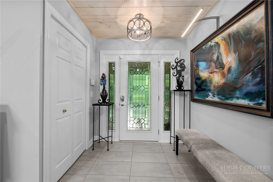 Image number 6 for the current listing