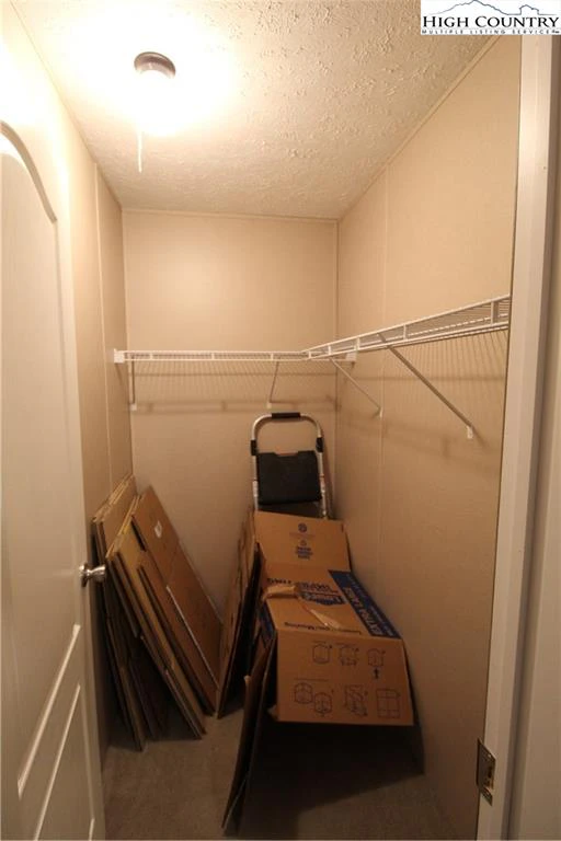 Image number 7 for the current listing