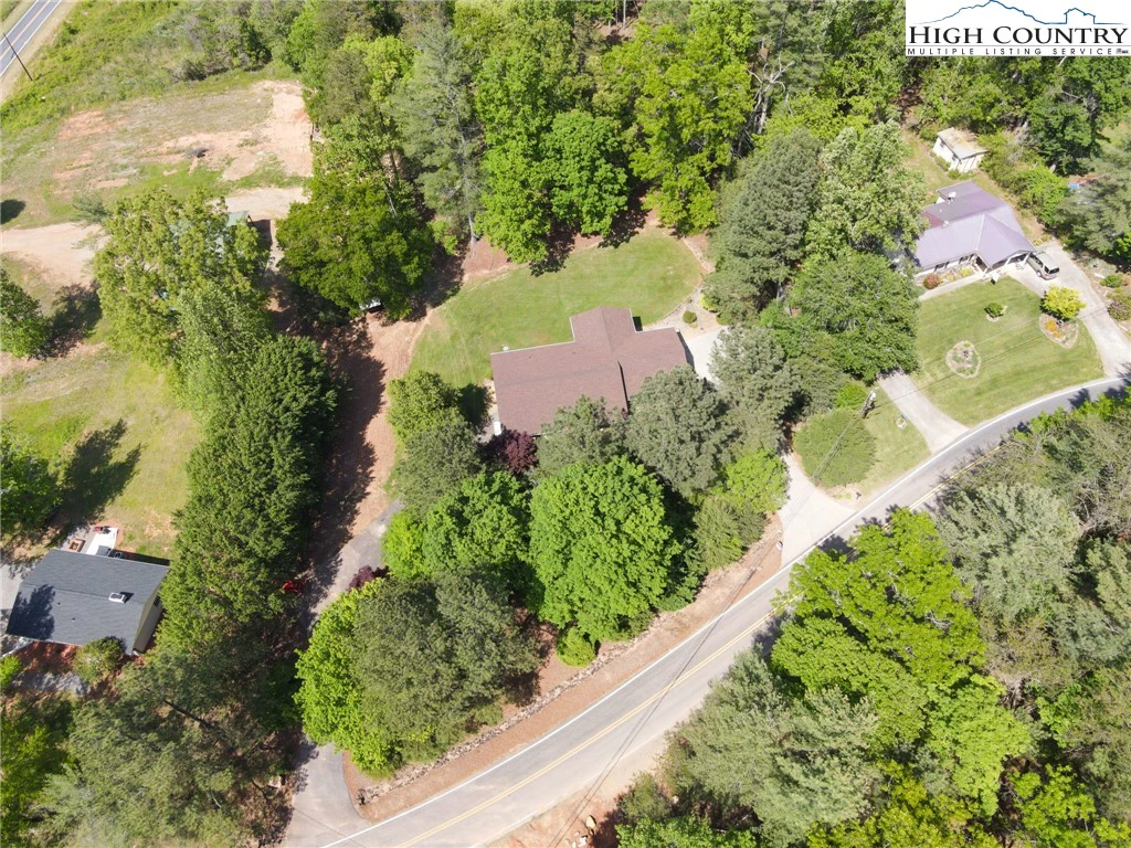 Image number 6 for the current listing