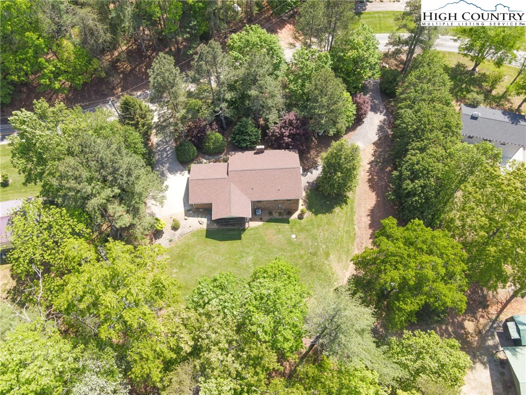 Image number 9 for the current listing