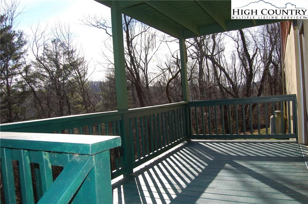 Image number 4 for the current listing