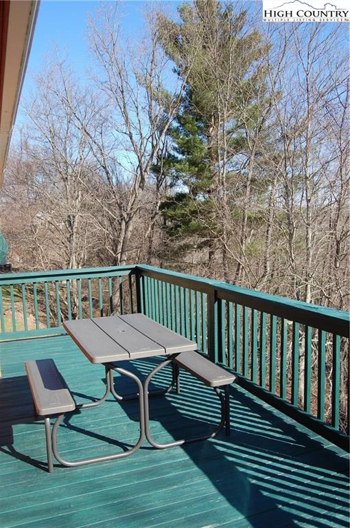 Image number 3 for the current listing