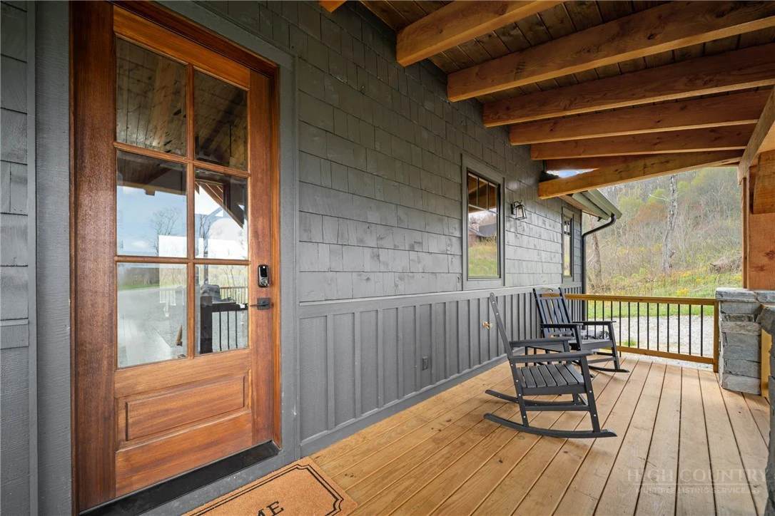 Image number 3 for the current listing