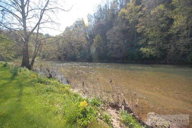 Image number 13 for the current listing