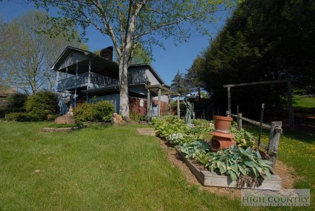 Image number 12 for the current listing