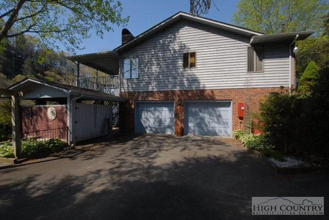 Image number 10 for the current listing