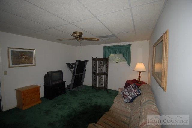 Image number 4 for the current listing