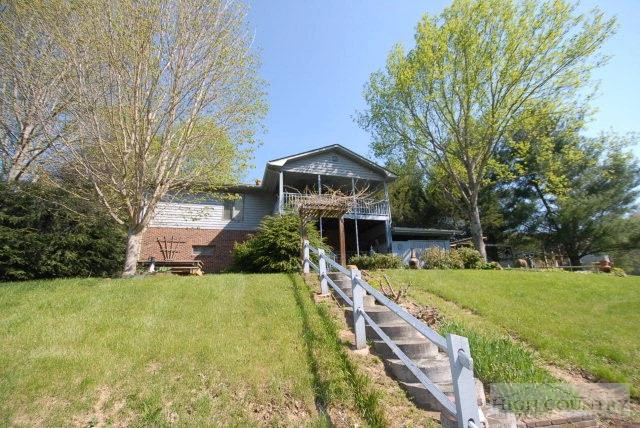 Image number 16 for the current listing