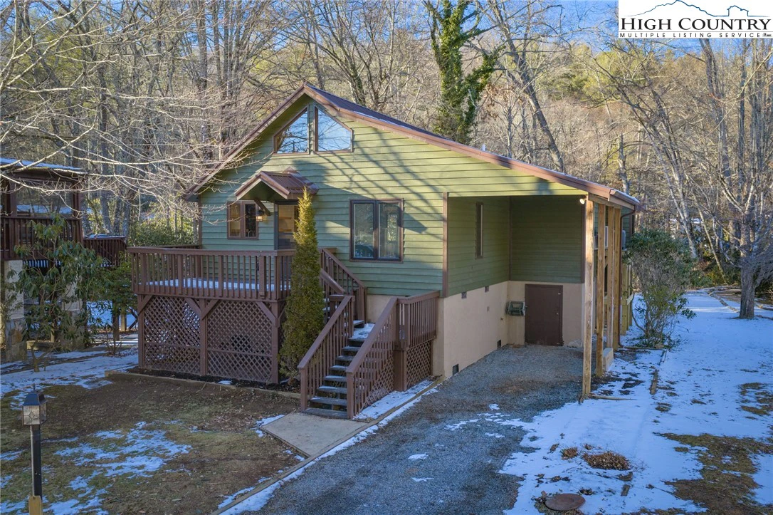 Image number 1 for the current listing