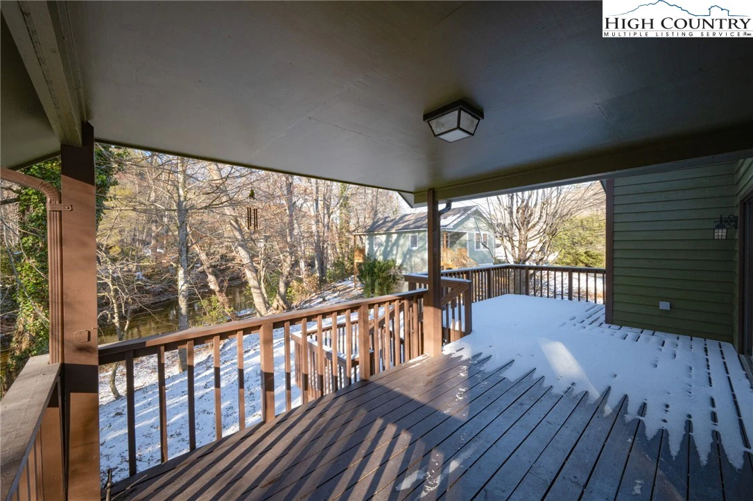 Image number 6 for the current listing