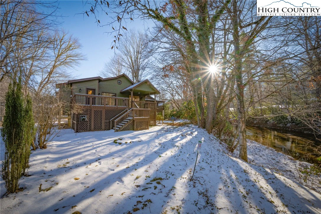 Image number 21 for the current listing