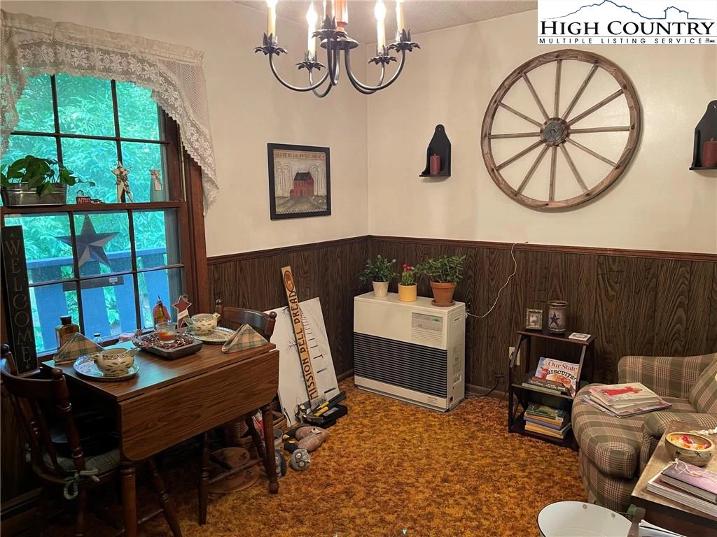 Image number 5 for the current listing