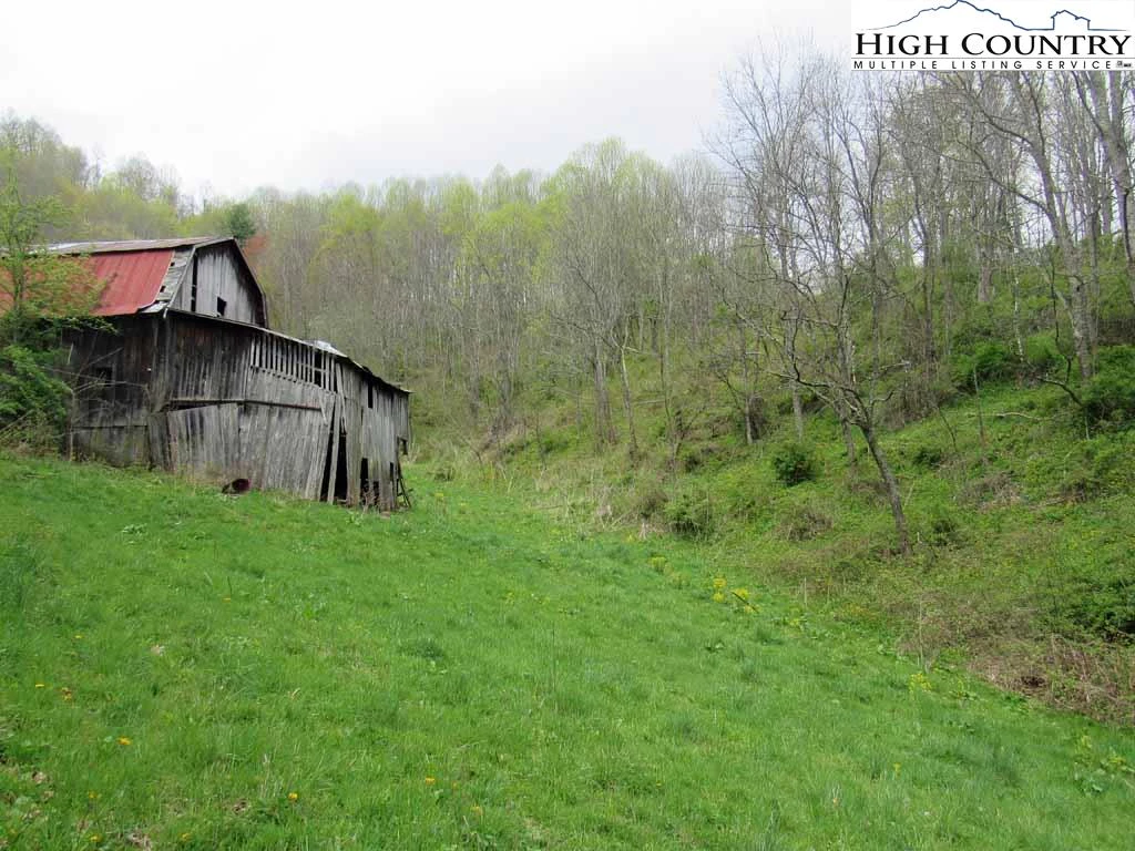 Image number 21 for the current listing