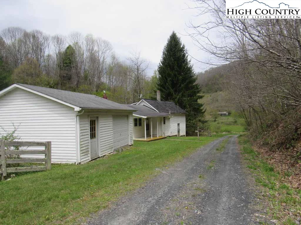 Image number 10 for the current listing