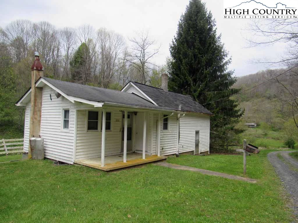 Image number 4 for the current listing