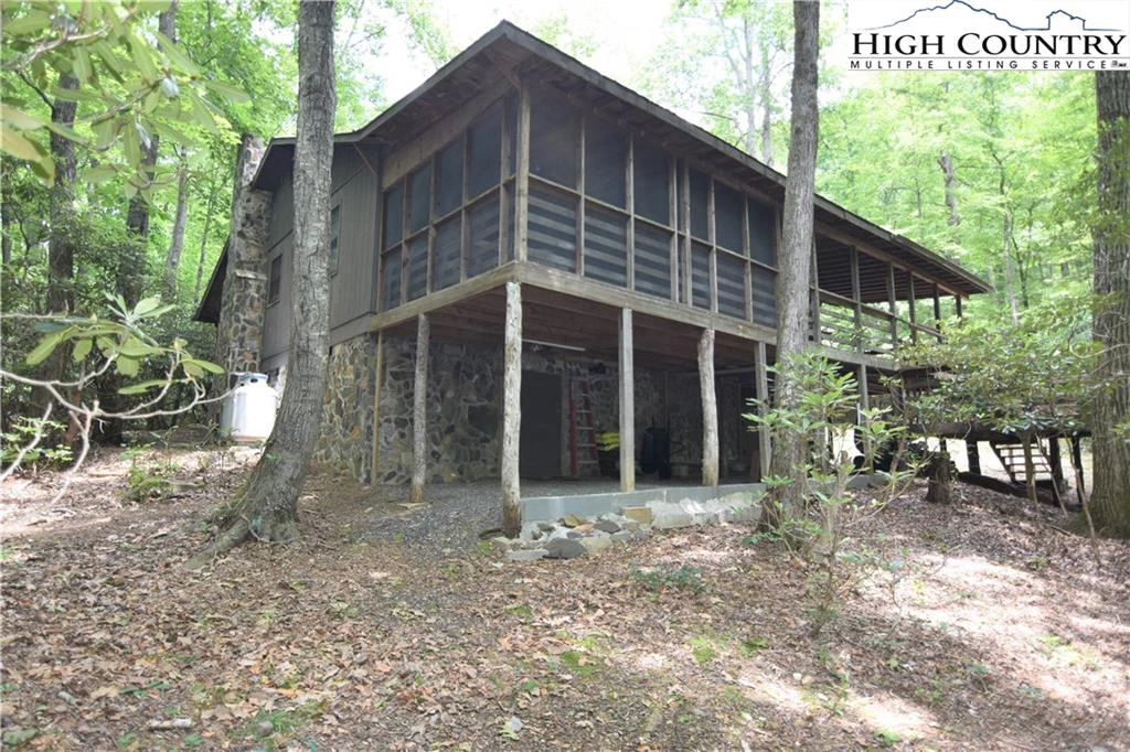 Image number 10 for the current listing