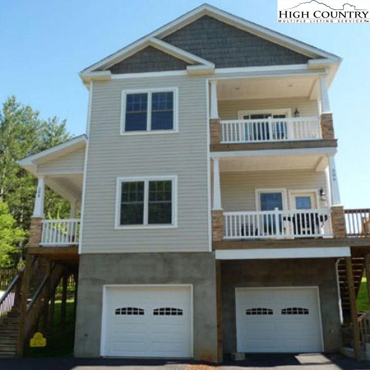 Image number 1 for the current listing