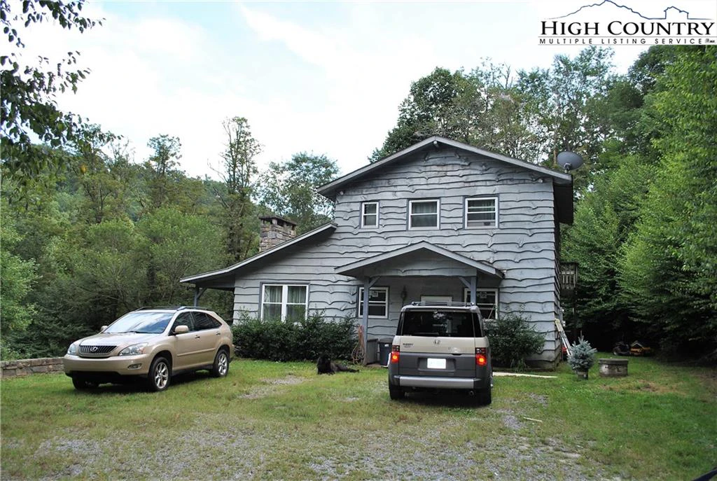Image number 1 for the current listing
