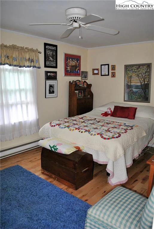 Image number 9 for the current listing