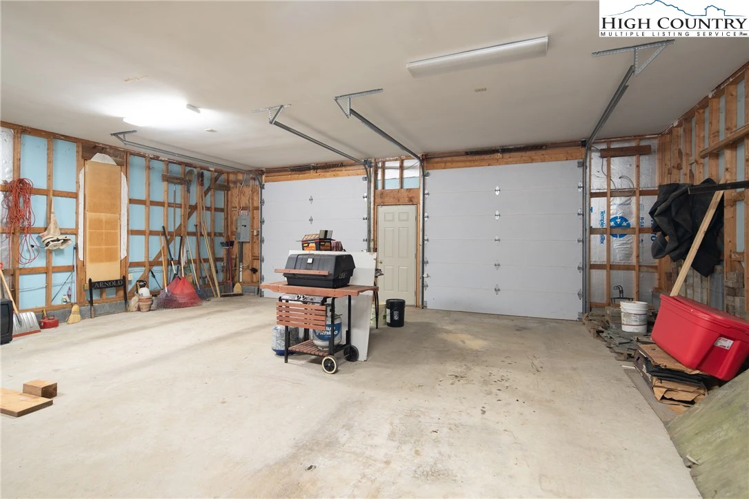 Image number 8 for the current listing