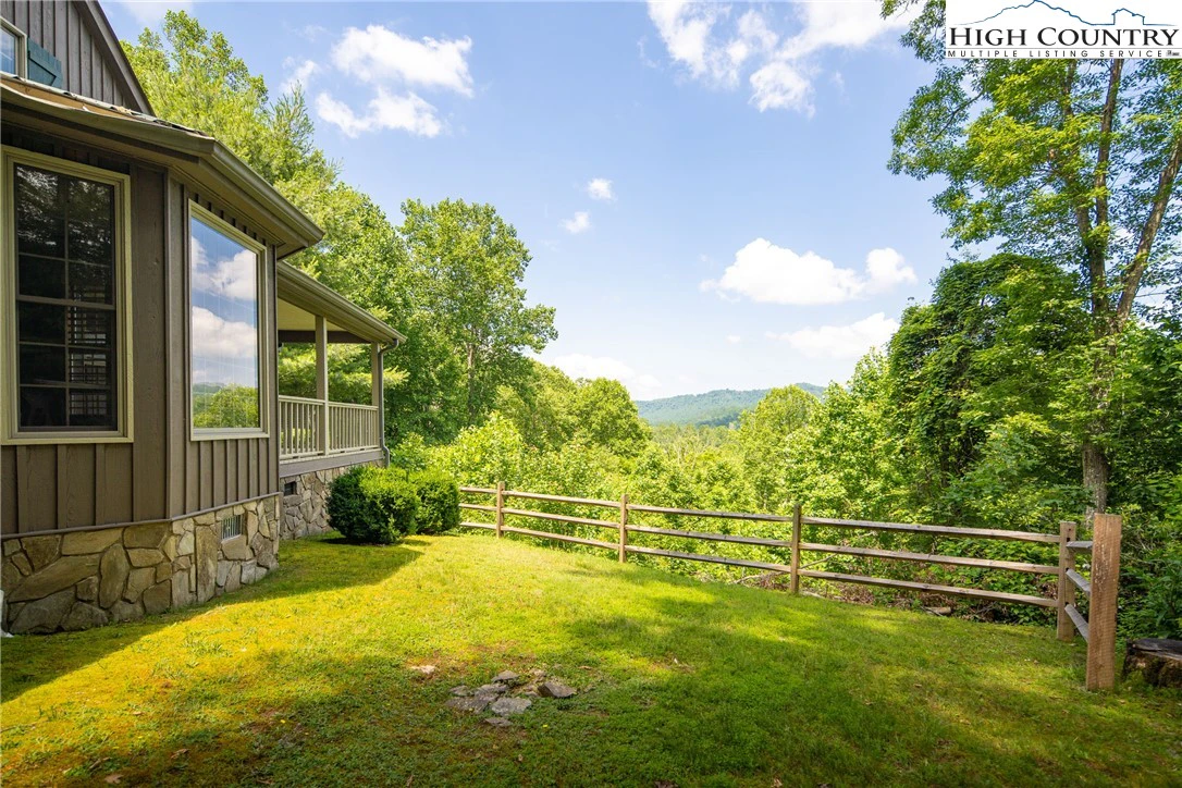 Image number 5 for the current listing