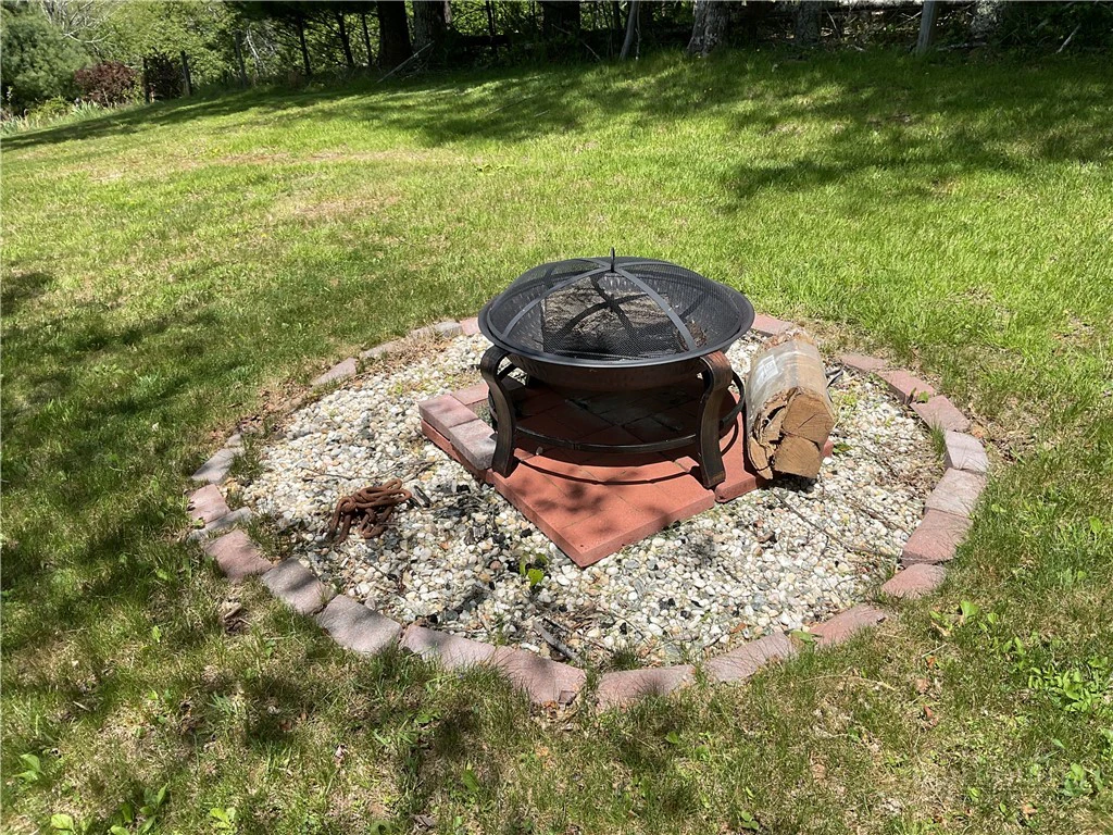 Image number 9 for the current listing