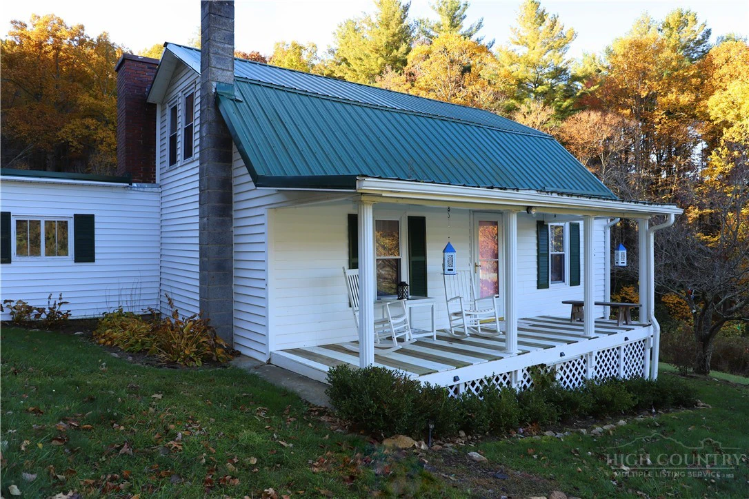Image number 4 for the current listing