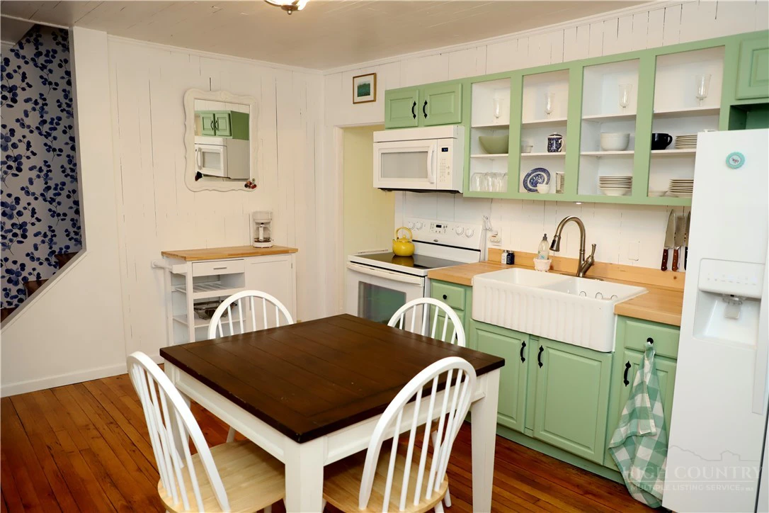 Image number 12 for the current listing