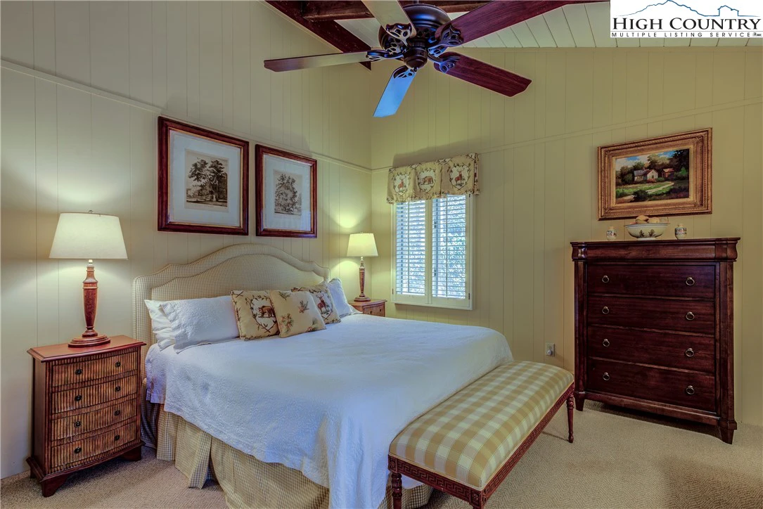 Image number 6 for the current listing