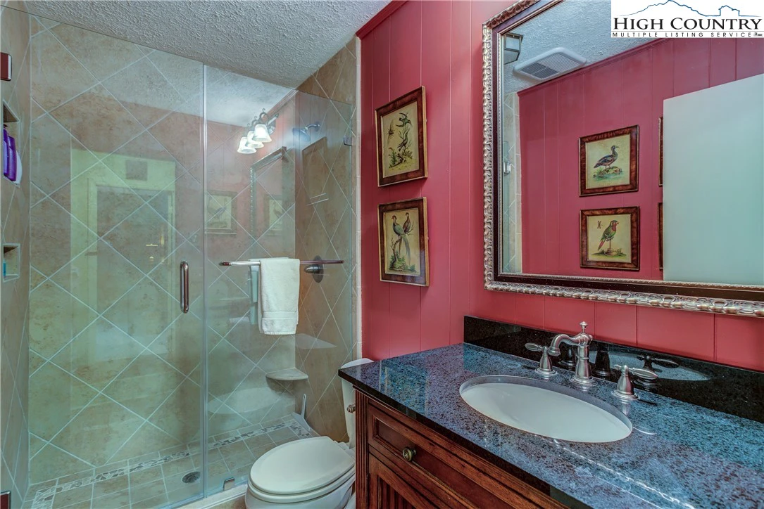 Image number 12 for the current listing
