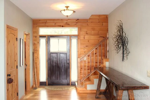 Image number 3 for the current listing