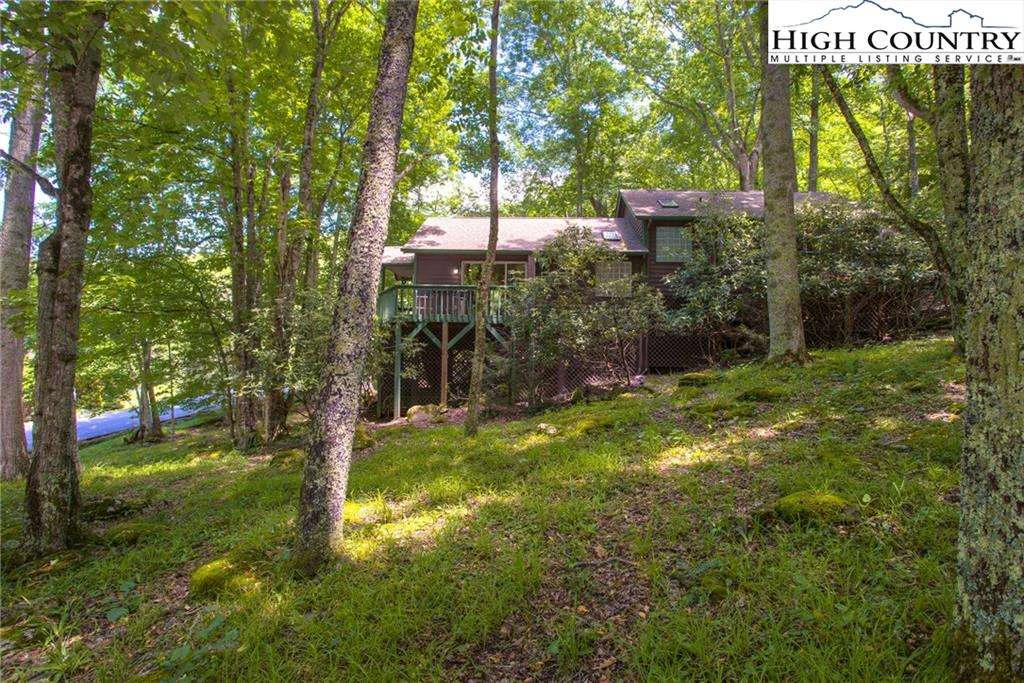 Image number 11 for the current listing
