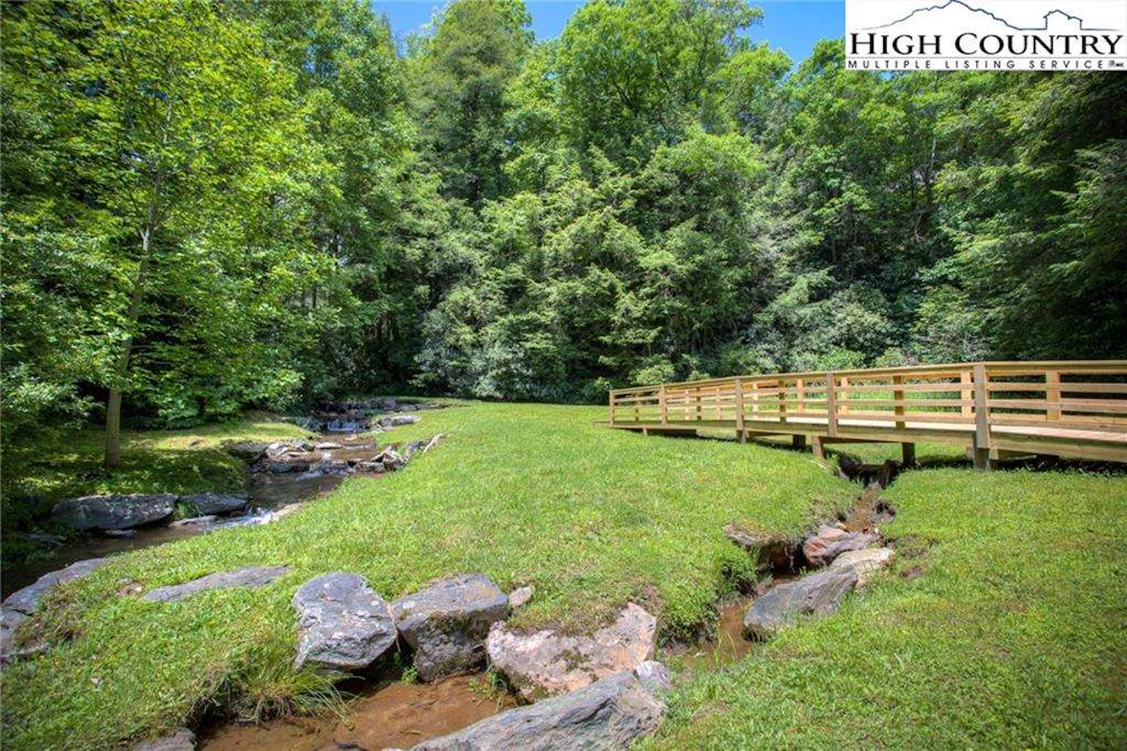 Image number 13 for the current listing