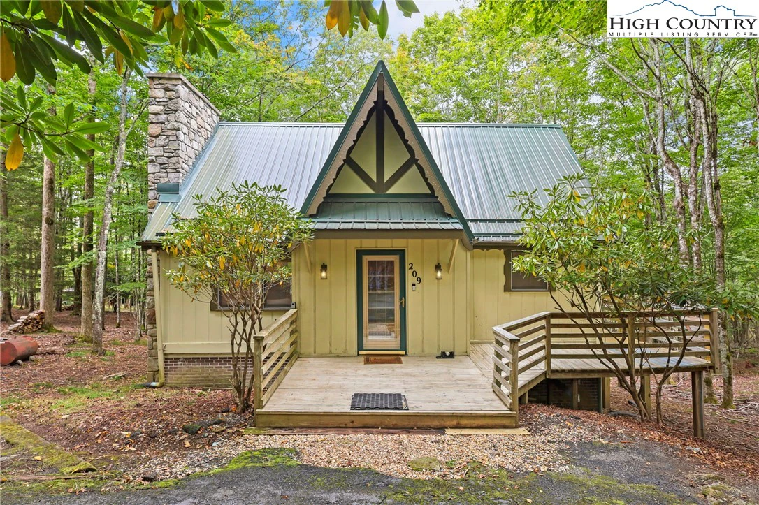 Image number 1 for the current listing