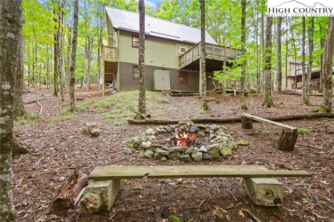 Image number 17 for the current listing