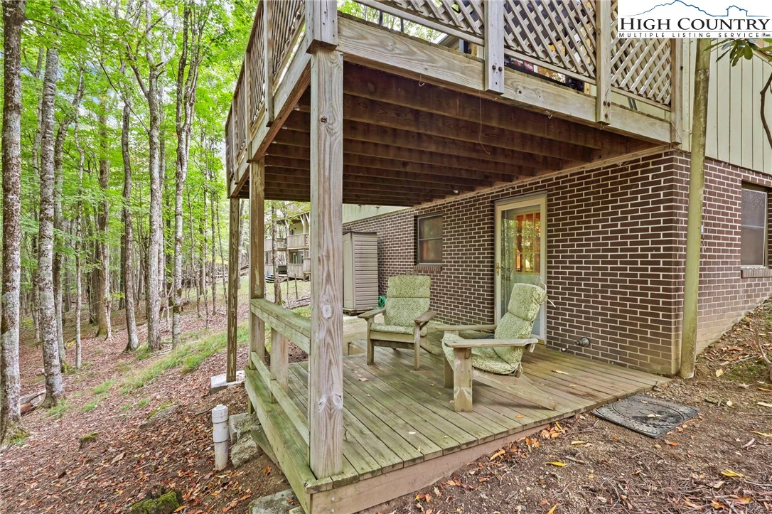 Image number 14 for the current listing