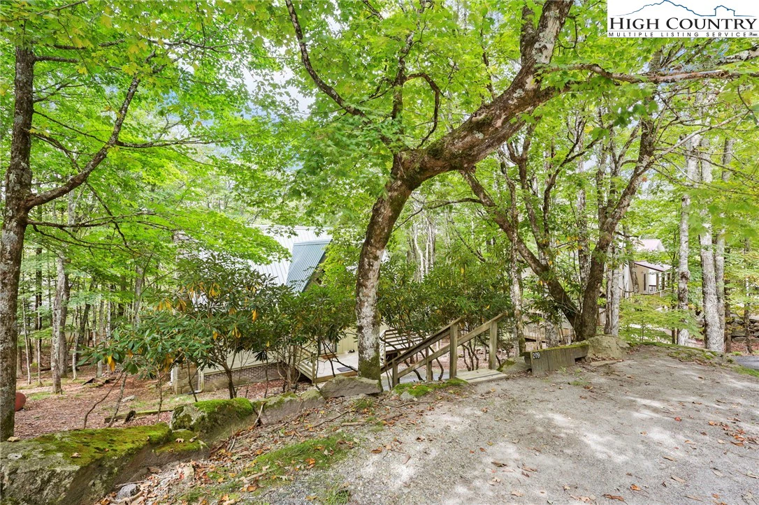 Image number 20 for the current listing
