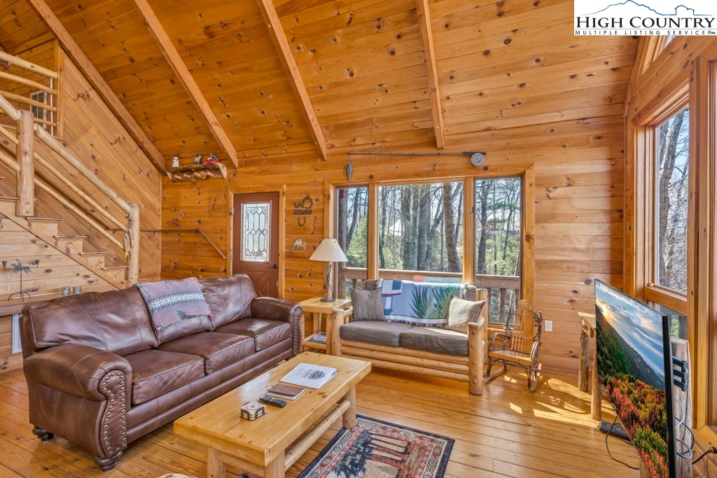 Image number 10 for the current listing