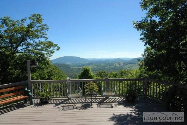 Image number 9 for the current listing