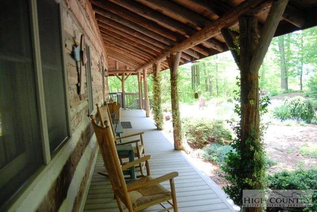 Image number 2 for the current listing