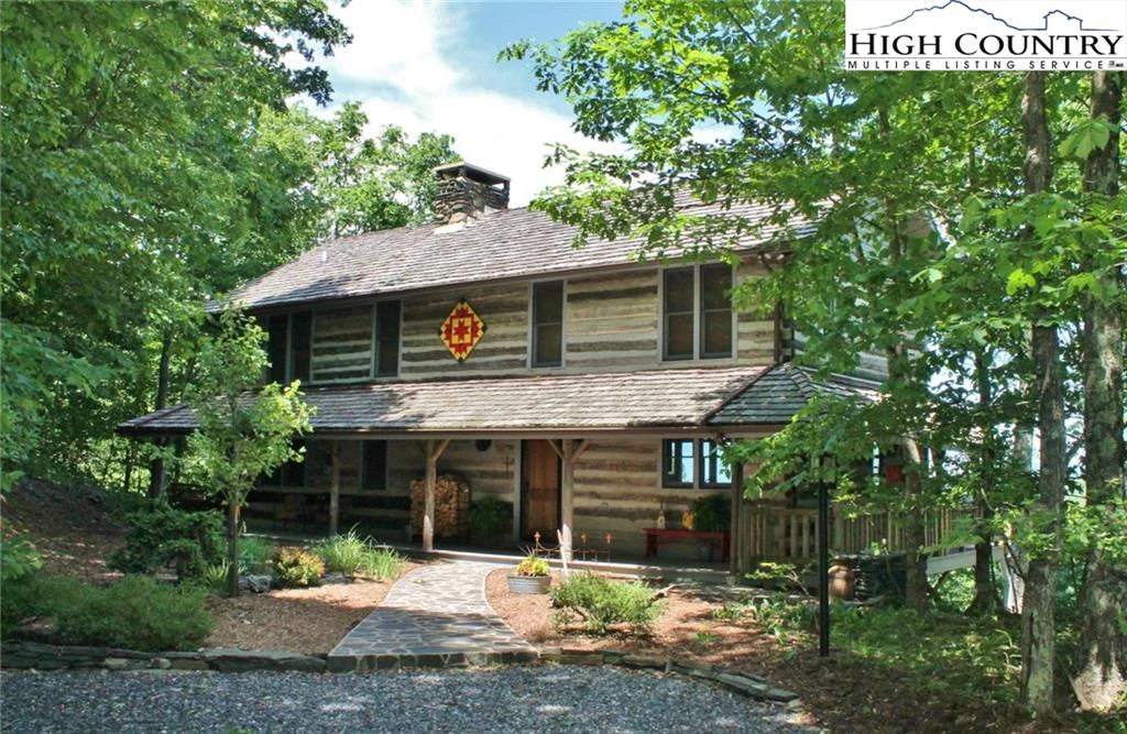 Image number 1 for the current listing