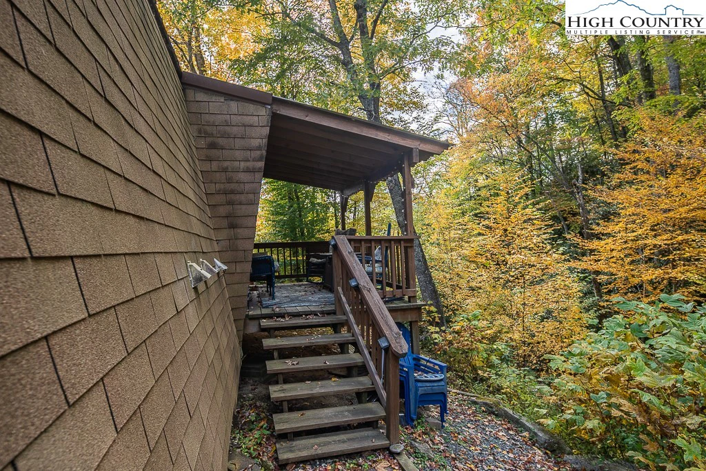 Image number 3 for the current listing