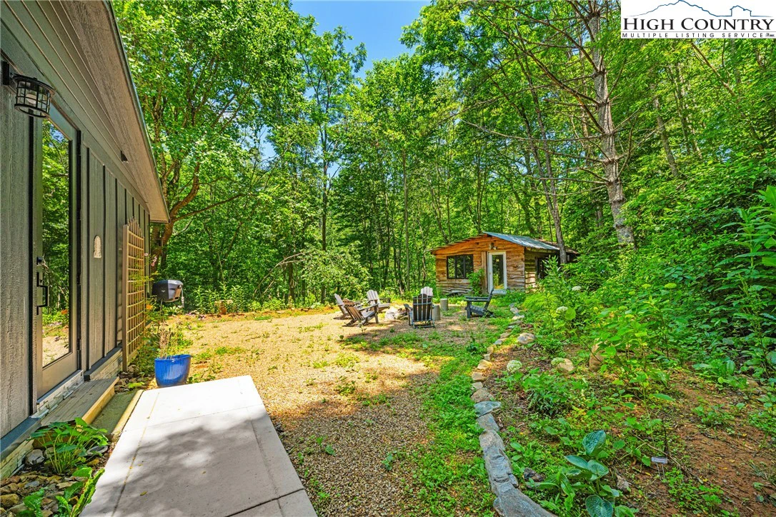 Image number 12 for the current listing