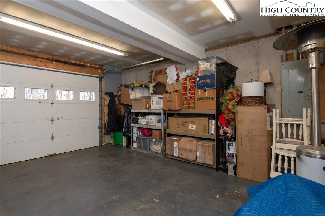 Image number 10 for the current listing